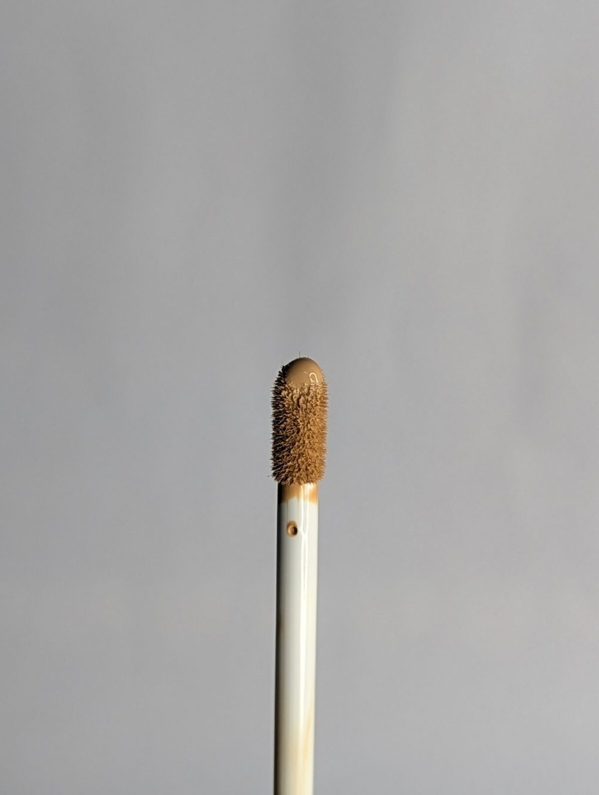 Alix Avien Liquid Concealer  - 108 Butter Milk-3ml - Image 2