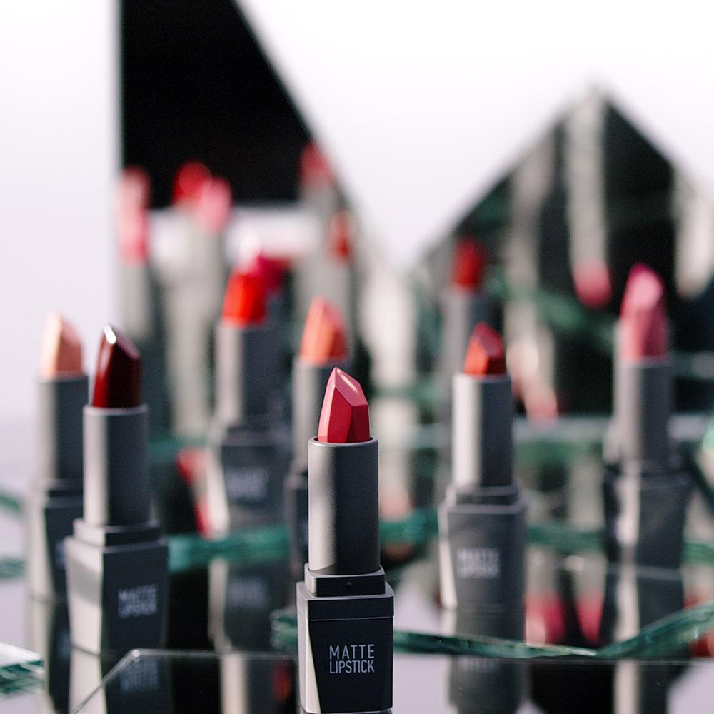 Alix Avien Matte Lipstick - 406 Soft Terracotta 4.5gm