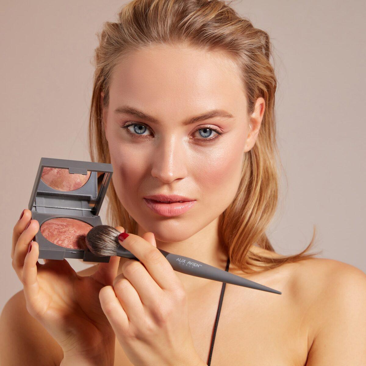 Alix Avien Baked Blush - 101 Marble Peach - 11gm - Image 3